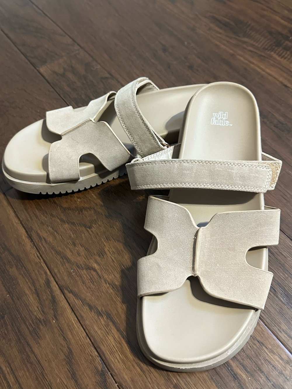 Wild Fable slides from Target size 8 1/2